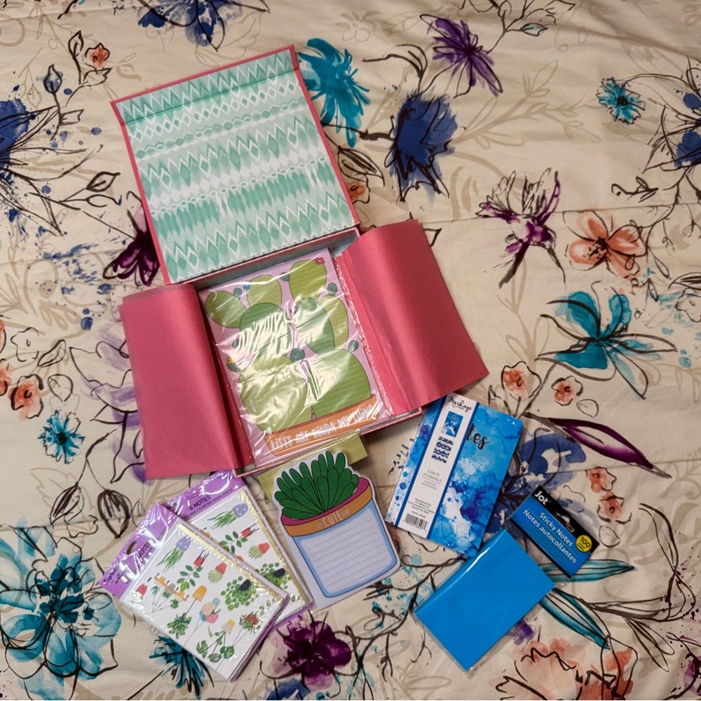 💜 Cactus Stationery Bundle and Decorative Storage Box - NWT